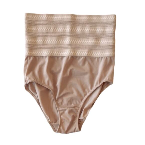 Marilyn Monroe Hi-Waist Shaping Briefs - Picture 1 of 6